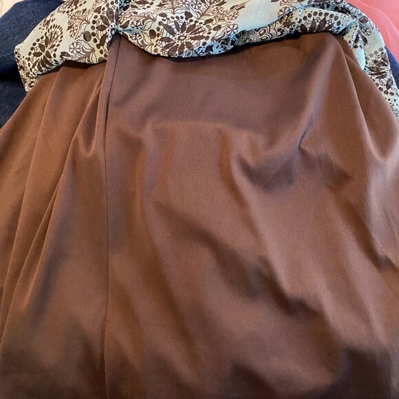 Lane Bryant Dress With Floral Pattern Deep V-Neckline Back Zipp - Picture 8 of 8